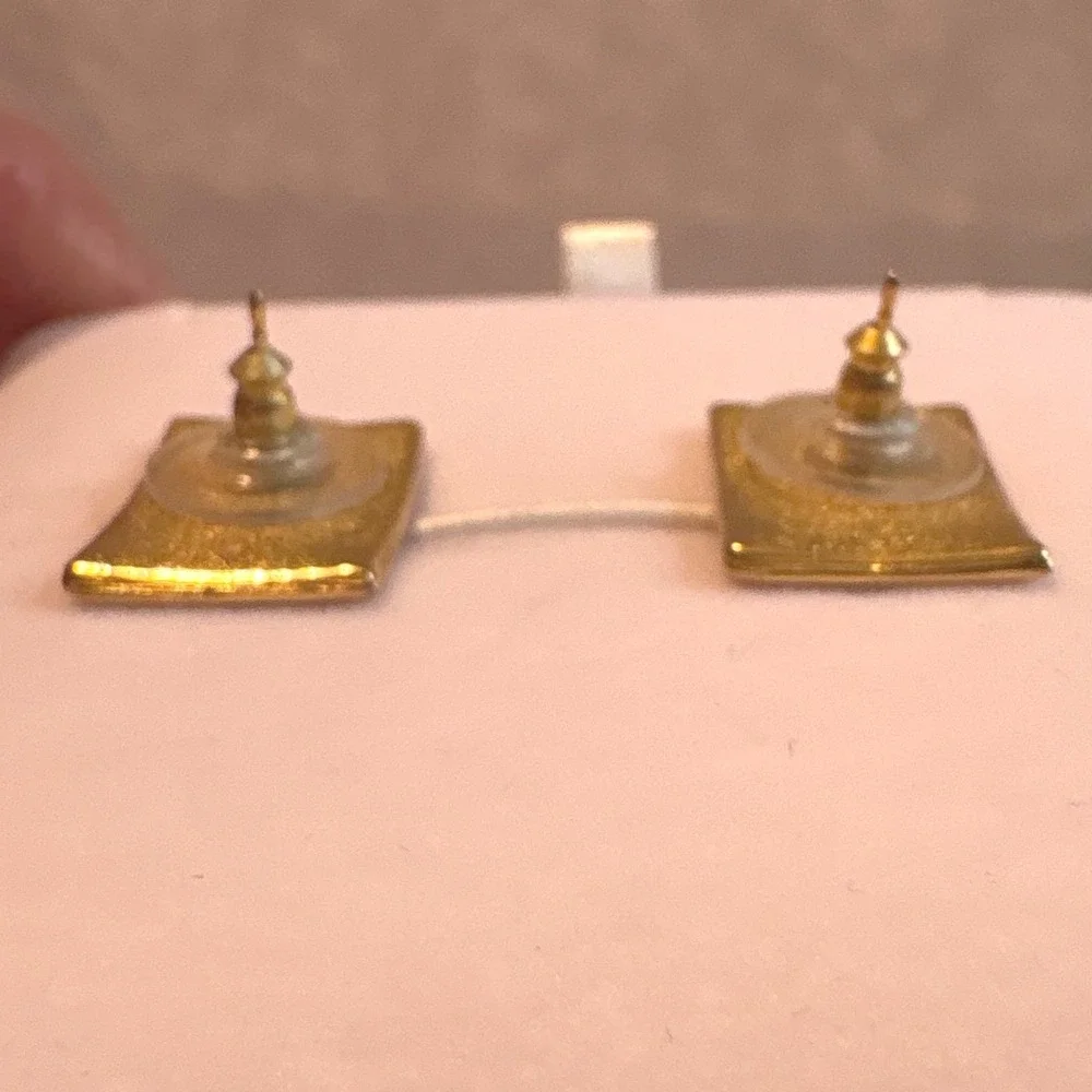 1990s Geometric Pink Cream Enamel Gold Tone Rectangle Stud Earrings Retro Style